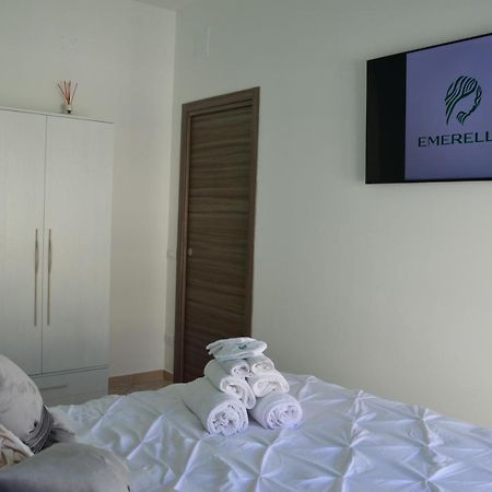 Emerella Guest House Siderno Beach Екстериор снимка