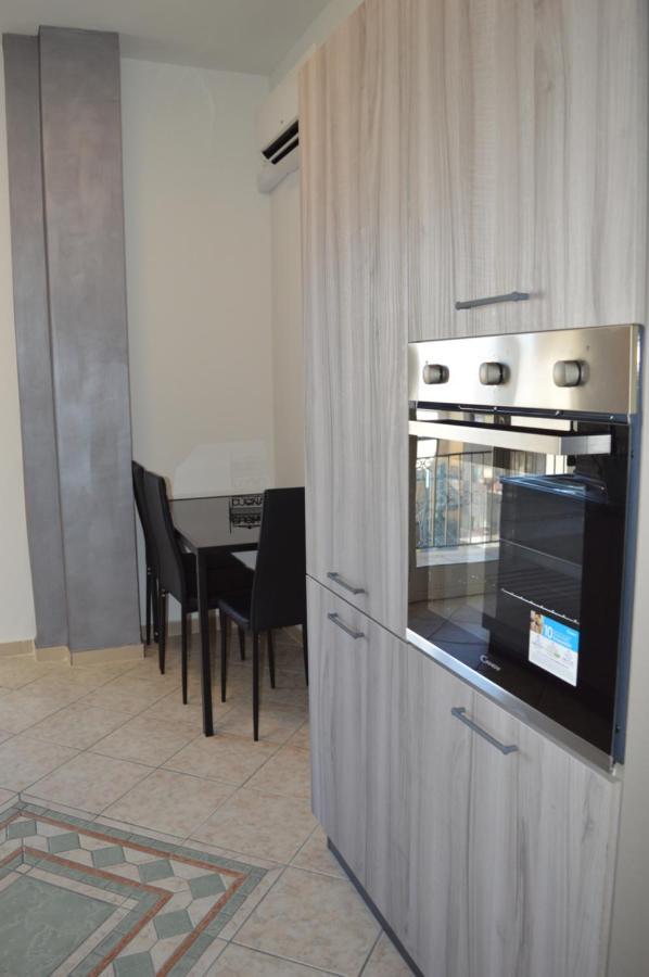Emerella Guest House Siderno Beach Екстериор снимка