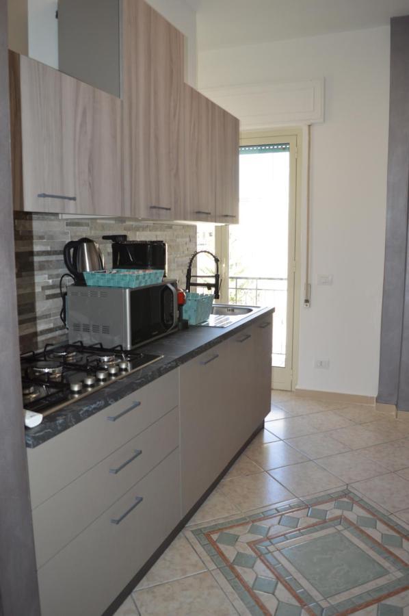 Emerella Guest House Siderno Beach Екстериор снимка